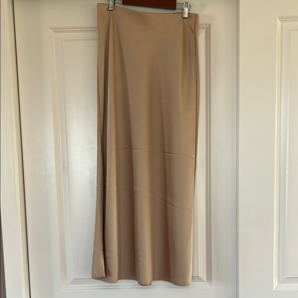 Elegant Rachel Zoe Blush color Maxi Skirt size 2 small